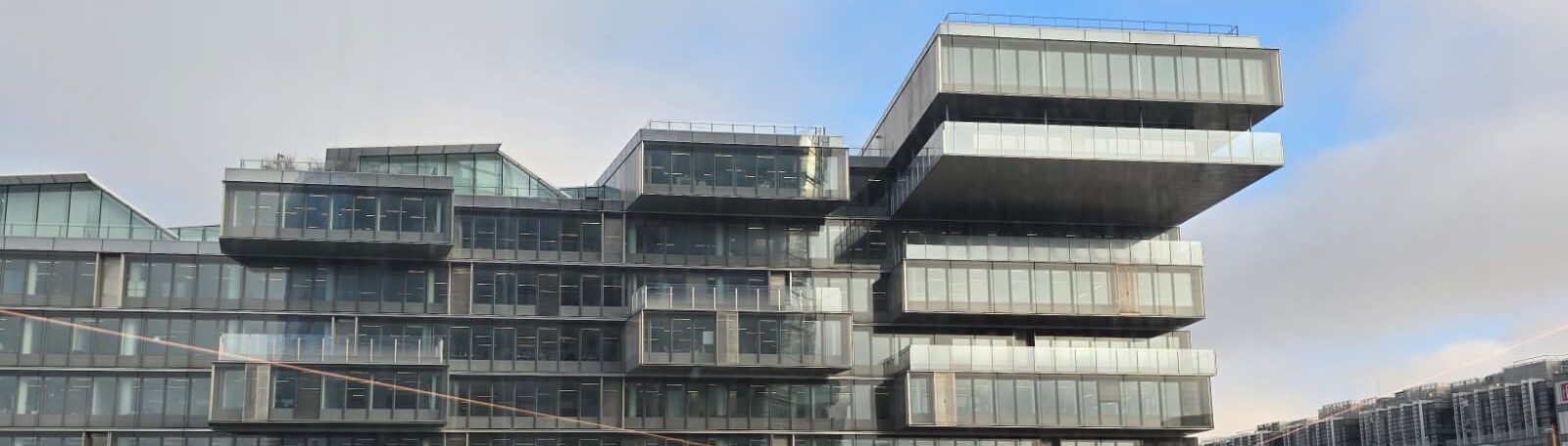 Photo extérieur du bâtiment Orange Bridge